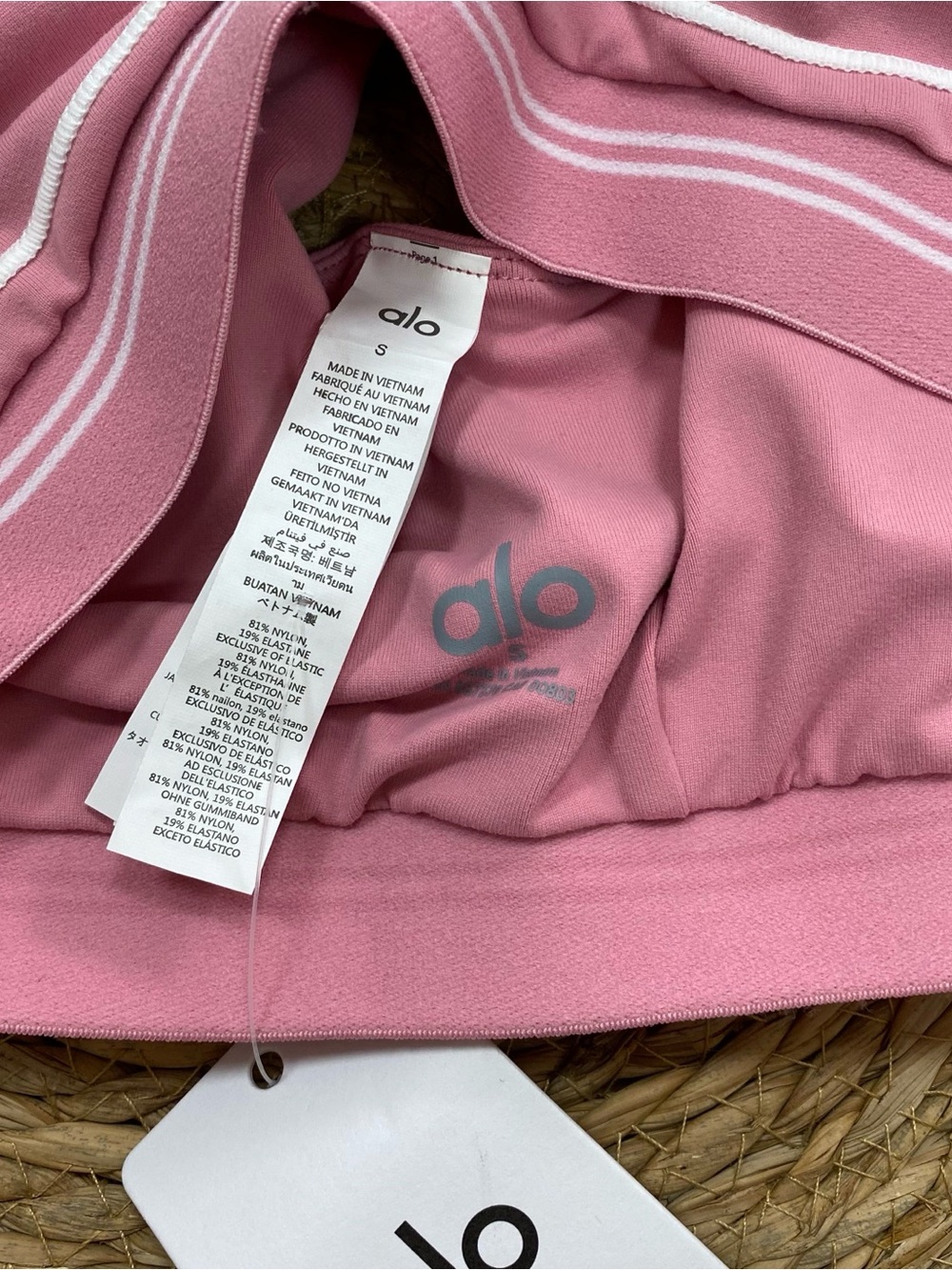 Alo Pink Seam Detail Sports Bra & Legging Set - Picture 5 of 10